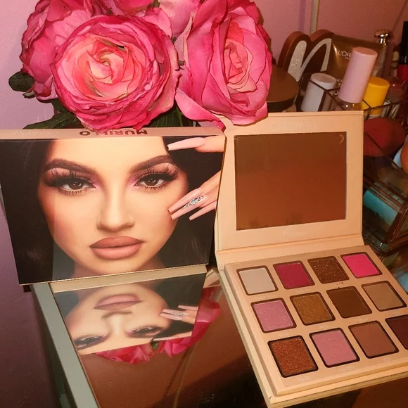 Murillo twins 12 color Makeup Pallet - Picture 1 of 4